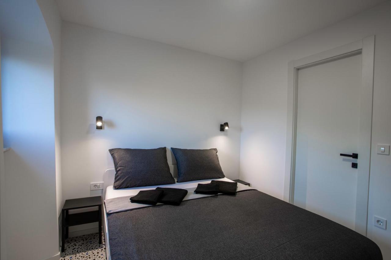 Villa Ula Premium Apartments ,Free Private Parking Apartment *